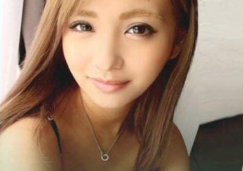 素人ナンパ『きゃぁ～なんで肛門まで見てるのよーーーっ！』ビキニギャルを日焼けチェックと騙し、卑猥な悪戯で欲情させ・・w