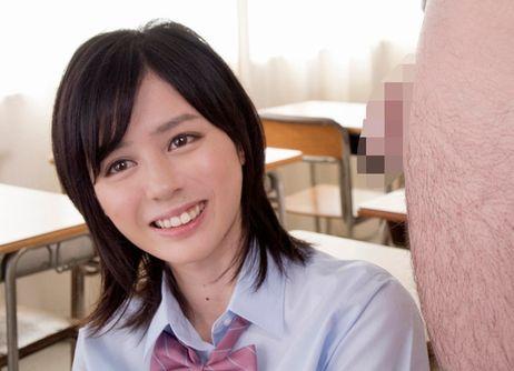 『えっ！男の人のものを見るんですか?』初撮り少女、初めて間近に見るチ●ポにおそるおそる手を伸ばし、そっと咥える