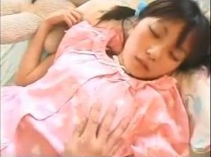 中○生！？隣で眠るJC妹のパジャマ姿に興奮してしまった兄による近親相姦レイプ動画流出ｗｗ