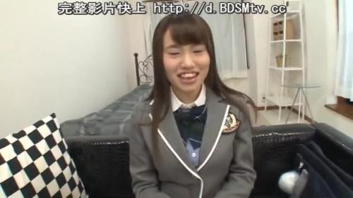 中学生のとき始めてやったオナニーを思い出してやりますｗちょっと触っただけでびっちょりｗ