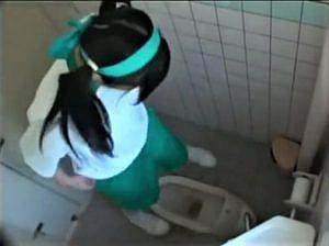 中○生！？とある中学校で盗撮事件発生！狙われたJCがハメ撮りレイプされるｗ