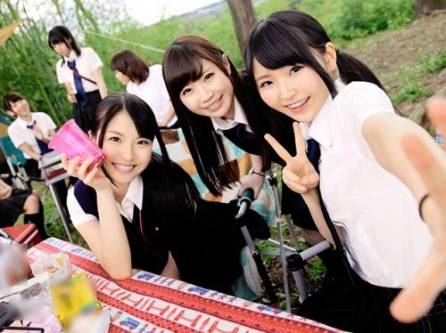 「いいじゃん！もう膣内で出しちゃえば♥」発育ばっちりな淫乱制服娘たちがハメを外してゴム無しSEX三昧の修学旅行♥