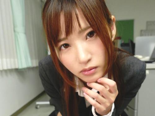 【天使もえ】『なんか臭いの出てきてますよ…ｗ』軽蔑のまなざしで上司のオナニーを手伝ってくれる美人OL♡