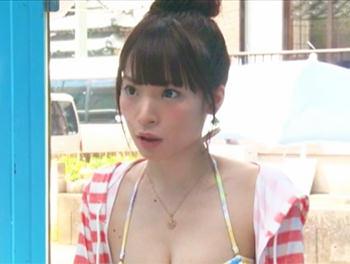 色白美肌でお団子ヘアーが可愛い美巨乳おっぱい女子大生が騎乗位や立バックでピストンされ感じちゃう//♡《素人ナンパ企画》