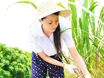 『ダメだよこんな…私たち親子だよ…』酒の勢いで息子の優しさにやられベロチューしたりクンニされる爆乳おっぱい熟女！ｗ♥//