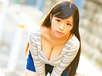 『黒髪ロングで可愛い童顔ロリの美巨乳おっぱい美少女！』騎乗位セックスやバックで激しく高速ピストンされて感じまくり！/♥