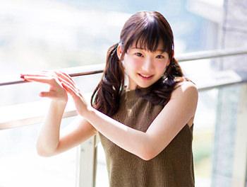 激カワ！黒髪ツインテールで色白美肌！童顔ロリ顔美少女が美乳おっぱい乳首や脇を舐められ敏感に感じちゃうｗ