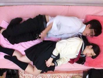 《JKリフレ》黒髪ツインテールの激カワ美少女のキャッチに連られてやって来たサラリーマンがズボン脱ぎだしたんだが…(汗ｗ