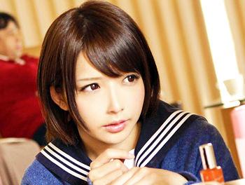 コタツの中で足の指でおマンコ触られて感じちゃう美少女JK//♡周りにバレないようにキスやフェラやセックスしちゃうド淫乱♡
