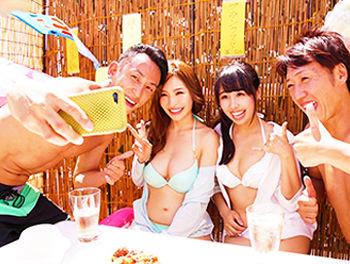 《盗撮》スタイル抜群の美巨乳おっぱいお姉さんがフェラしたり騎乗位でピストンされて感じまくる様子を隠し撮り//♡