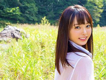 まだ19歳な無邪気で可愛い清楚系美少女！イケメンと恥ずかしそうにキスしたり高速ピストンされ尋常じゃない程に喘ぎまくり！！