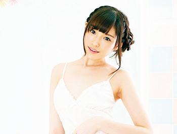 激カワ！アイドル級に可愛い細身の美少女と痴漢プレイ//♥綺麗な美乳おっぱい！フェラしたり手マンされ感じまくり！！