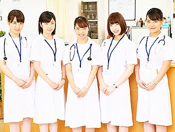 黒髪で真面目そうな看護婦さん達にパンツ見せてくれと命令する患者さんｗ『せーの』で全員スカートめくってくれた！！