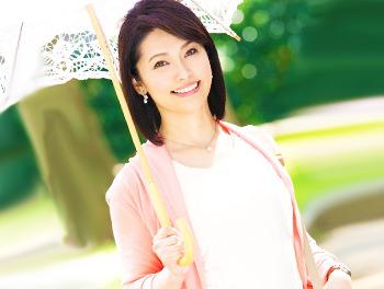 『クリが感じますネ…ｗ』優しく蕩けるようなねっとりセックスが好きな熟女！キスや乳首を舐められ感じちゃうっ！！♥//