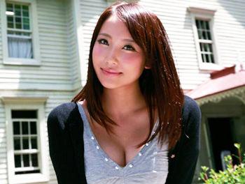 『超S級バディ！可愛い美爆乳おっぱい人妻！』主観フェラしたりクンニやチンポ挿入され不倫セックスで感じまくり！/♥