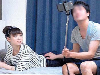 《盗撮》『襲わん？//♡』笑顔が可愛い童顔ロリ20歳の美少女！男はヤリたいだけだけど楽しそうでカップルみたい//♡