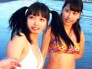 無毛パイパンの童顔ロリ巨乳美少女が美爆乳のおっぱいを乳首責めされて感じちゃう//♥デカチンをダブルフェラもエロ過ぎる！！