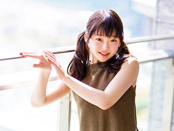 『激カワ！黒髪ツインテールで色白美肌！』美乳おっぱい童顔ロリ顔美少女が乳首や腋を舐められ敏感に感じちゃう！♥//