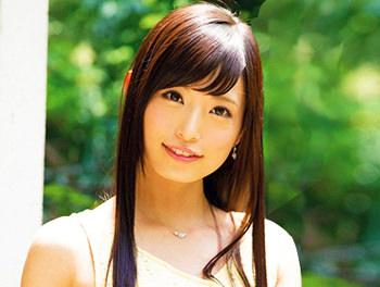 『顔見てしたい…良いでしょ？//♡』激カワ貧乳美少女が主観フェラしたり正常位で突かれて感じまくり！笑顔が可愛い過ぎる！♡