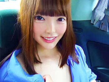 色白美肌で綺麗な美巨乳おっぱい！SSS級美少女がフェラしながらバックから激しくピストンされて感じちゃう//♥