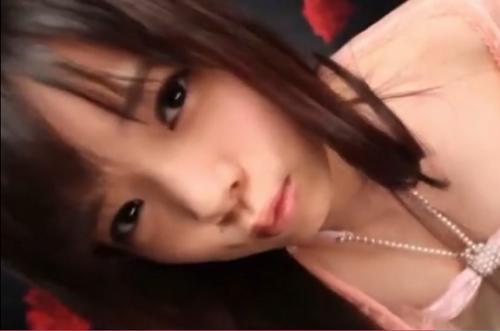 【着エロ】ロリ系アイドルがエロい水着で下乳見せまくり。
