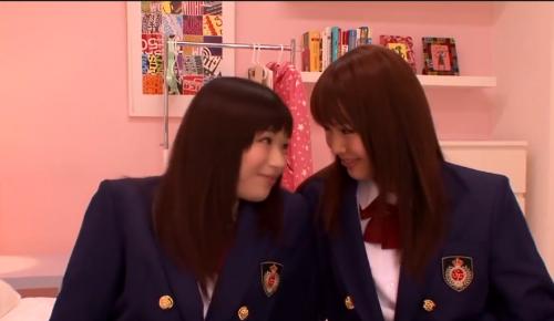 【レズ】ロリJK2人のレズプレイ！キスがどんどん発展していき最後には・・・。