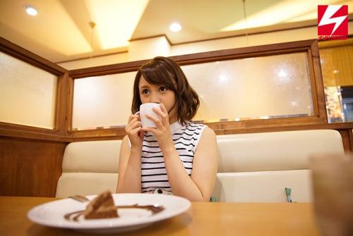 【ロリ系美少女】小柄でショートカットの似合う美少女がホテルでSEX。いやらしいです。