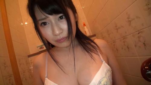 【優梨まいな】胸を強く揉まれたい、喉奥と膣奥をガンガン突いて犯されたいという見た目には想像の出来ないM気質な女の子。