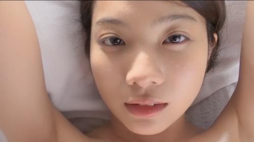 『着エロ』オイルマッサージの気持ち良さに浸る美少女。股間の透け具合がやばいです。