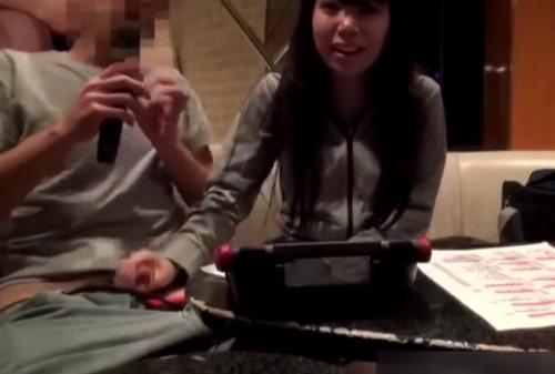 昔から見てた近所の中退娘を誘い込みイタズラし、念願の禁断のセックス！