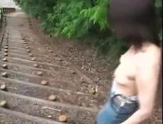 【個人撮影】調教済み50代関西弁素人熟女が野外露出からセックスハメ撮りした素人動画がネット流出！！