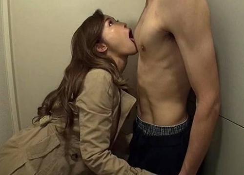 〈桐嶋りの〉ウルトラセクシー痴女がマゾ男をエチエチ責め