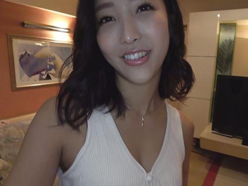【人妻ナンパ】大人の色気とドエロい雰囲気がヤバい肉食セレブ人妻が即尺即ハメの絶倫浮気SEX