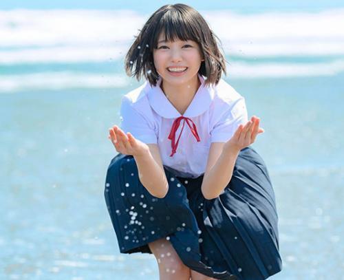 ＜桃乃りん＞子供っぽくみられがちだけどえっちな事に興味津々…ウブな18才が初撮りデビュー