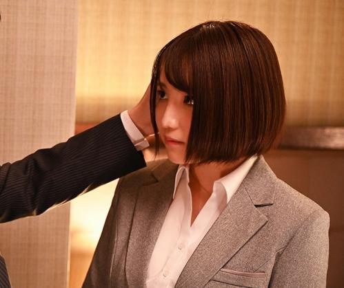 <星なこ>「大切な彼氏がいるのに…」OLが絶倫先輩と出張中に一線を越える禁断浮気SEX！