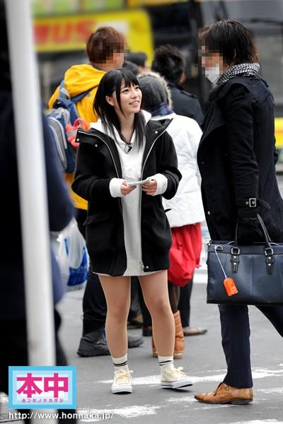 【上原亜衣】『私と中出しセックスしてくれませんか？』トップ女優が人生初の逆ナンパ！素人男性に声をかけて中出しSEXしないと帰れません！