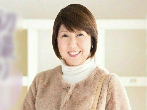 【初撮り人妻】『男の人のぬくもりを感じたい』ＡＶデビューを決意したふっくら熟女が恥ずかしがりながら脱いでいく♪きれいな熟ボディ♡