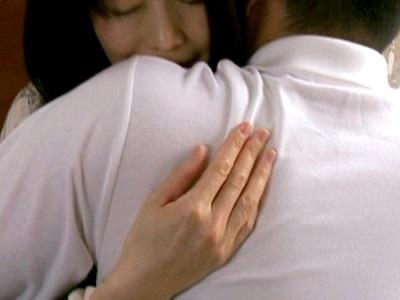 ＜ヘンリー塚本＞『嗚呼…主人よりもスゴイ…♥』絶倫男に寝取られ惚れて痙攣マジイキしまくる四十路熟女ｗｗｗ＜ロマンポルノ＞