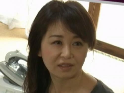 【ヘンリー塚本】『あの子がまた刑務所に戻ってもいいんかい？』婦女暴行で前科者になった息子へ自ら身体を差し出す母♪インポの亭主にバレるｗ【矢吹涼華】