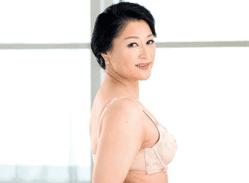 ＜初撮り熟女＞色白で清楚な五十路美熟奥様がAV撮影に！カメラの前で初めて人前で痴態を晒す…藍原かおる