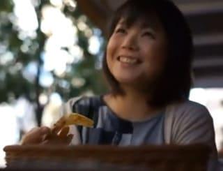 え、お尻の穴ですか？…童顔の五十路奥様をナンパ！言葉巧みにSEXに持ち込みアナルに挿れちゃう…！