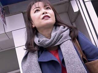 ＜人妻不倫旅行＞私…ドMなんです…♪欲求不満の38歳アラフォー奥様が旅先の温泉宿で溜まっていた性欲を解放！！