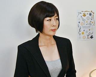 まだまだイクのよ！…♡昼はOL夜はデリヘル嬢の四十路熟女が出り張りで呼ばれた気に入らない同僚をいたぶる…！ 竹内梨恵