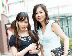 買い物中の母娘をナンパ！四十路の母親が淫乱だった…ww