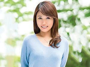 36歳子持ちの美人妻！スレンダー貧乳美女が乳首攻めに悶えまくる！三村春菜
