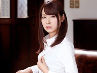 三十路美熟奥様が息子の友人に寝取られる！密かに憧れていた綺麗なおばさんにまさかのナマ挿入！今井真由美