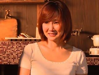 おばさん、俺にも同じことしてよ…♪憧れだった四十路叔母の家に居候することになった甥が叔母の情事を目撃…！ 赤坂ルナ