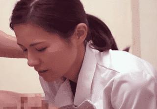 熟女ナースが採精のお手伝い！ベテランのテクで搾り取りながら自ら咥え込んじゃう…♪