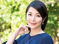 ＜初撮り熟女＞女優レベルの美熟女が初脱ぎで経産婦感のある垂れ乳を披露！中里文