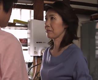 マザコン息子に犯された還暦母が若い肉棒の虜に！旦那の目を盗んで禁断の母子交尾三昧…！ 瀬川志穂